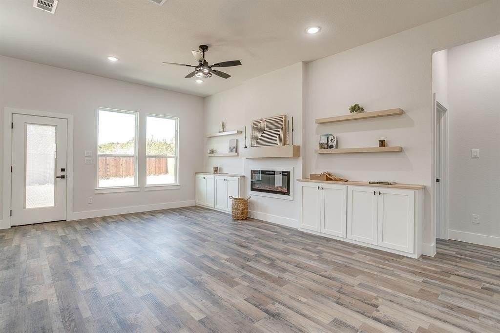 1406 Dorado Dr - Photo 7 of 40