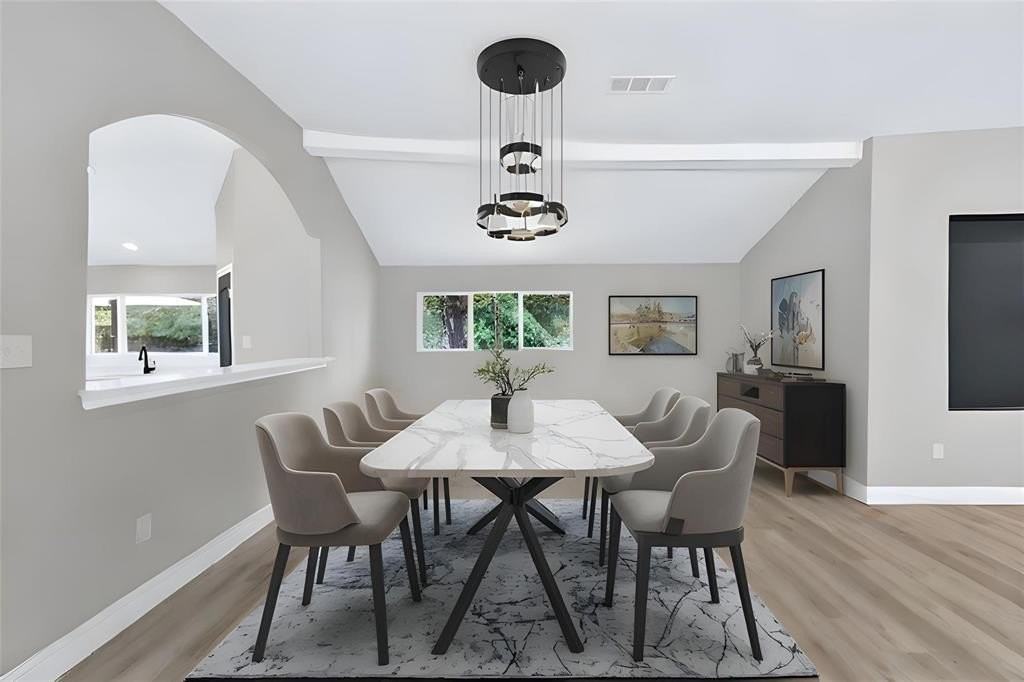 1621 Stella Ave - Photo 4 of 39