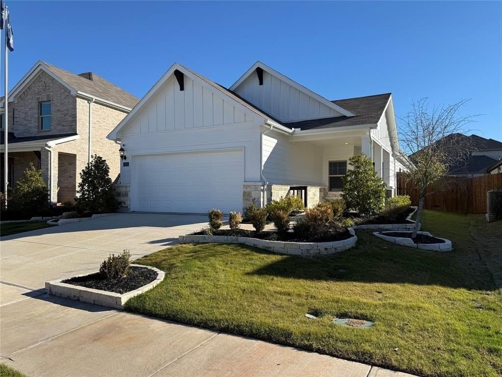 1168 Yucca Ave - Photo 6 of 27