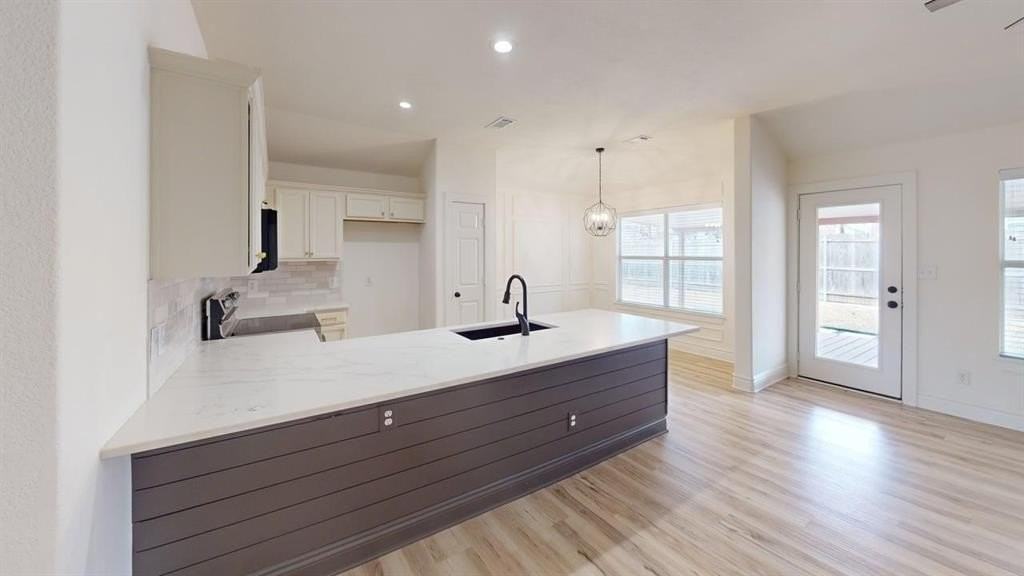 3601 Redwood Cir - Photo 4 of 21