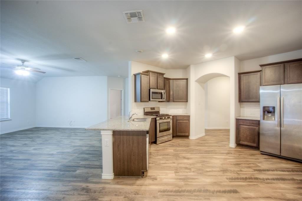 621 Jamestown Ln - Photo 5 of 23