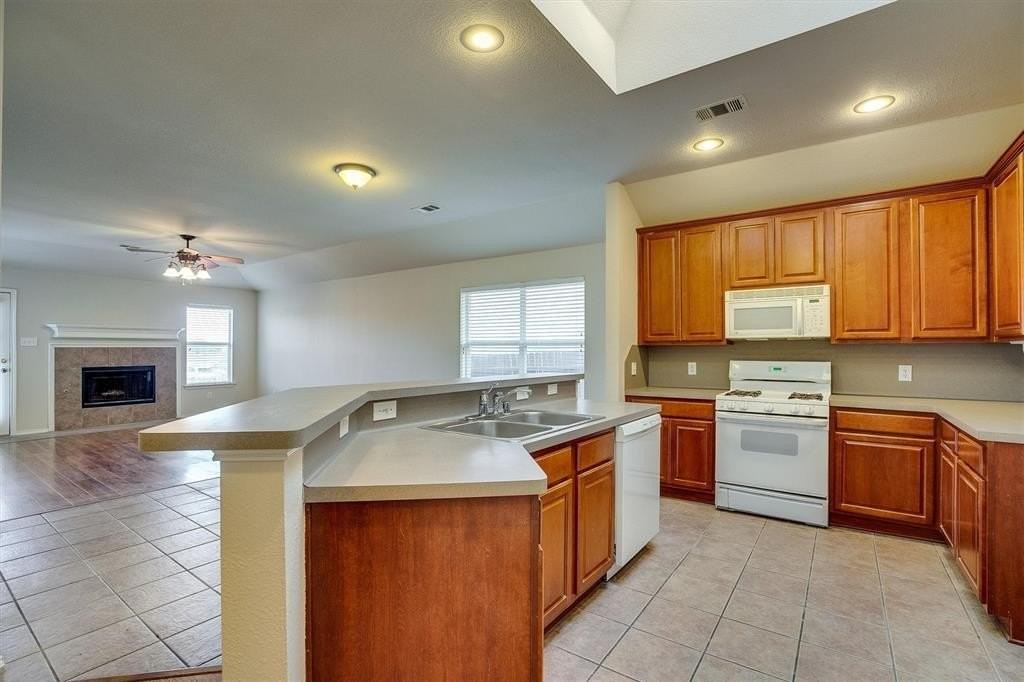 9804 Westmere Ln - Photo 6 of 25