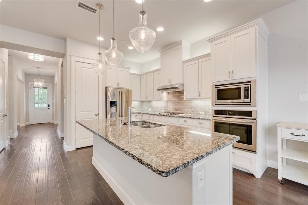 1132 Peacock Blvd - Photo 4 of 18