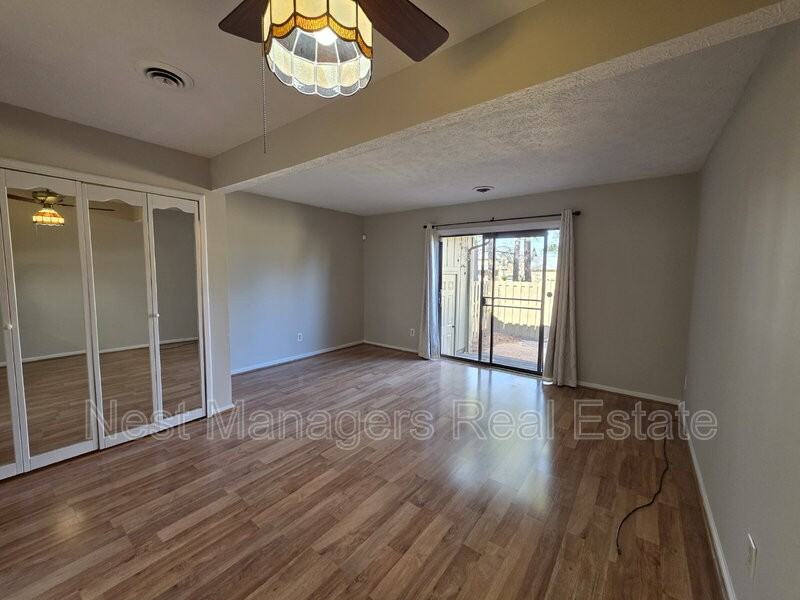 4618 Fen Ct - Photo 4 of 14