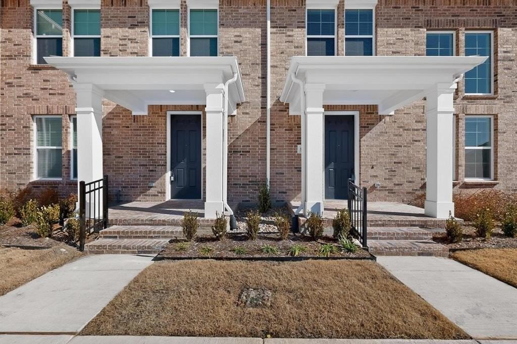 8852 Magnet Dr - Photo 6 of 38