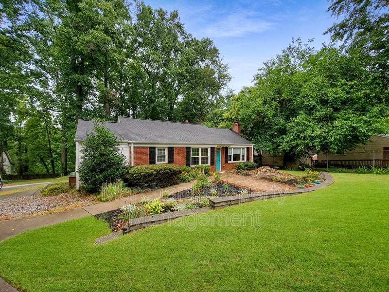 333 Ridgecrest Dr - Photo 3 of 22