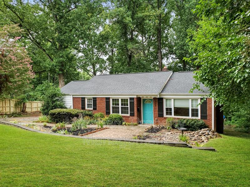 333 Ridgecrest Dr - Photo 7 of 22