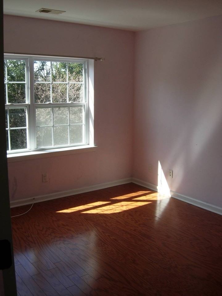 316 Endeavor Pl #B - Photo 7 of 11