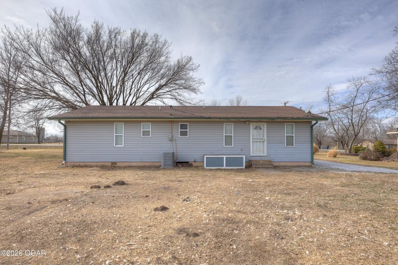 269 S Central City Rd - Photo 3 of 27