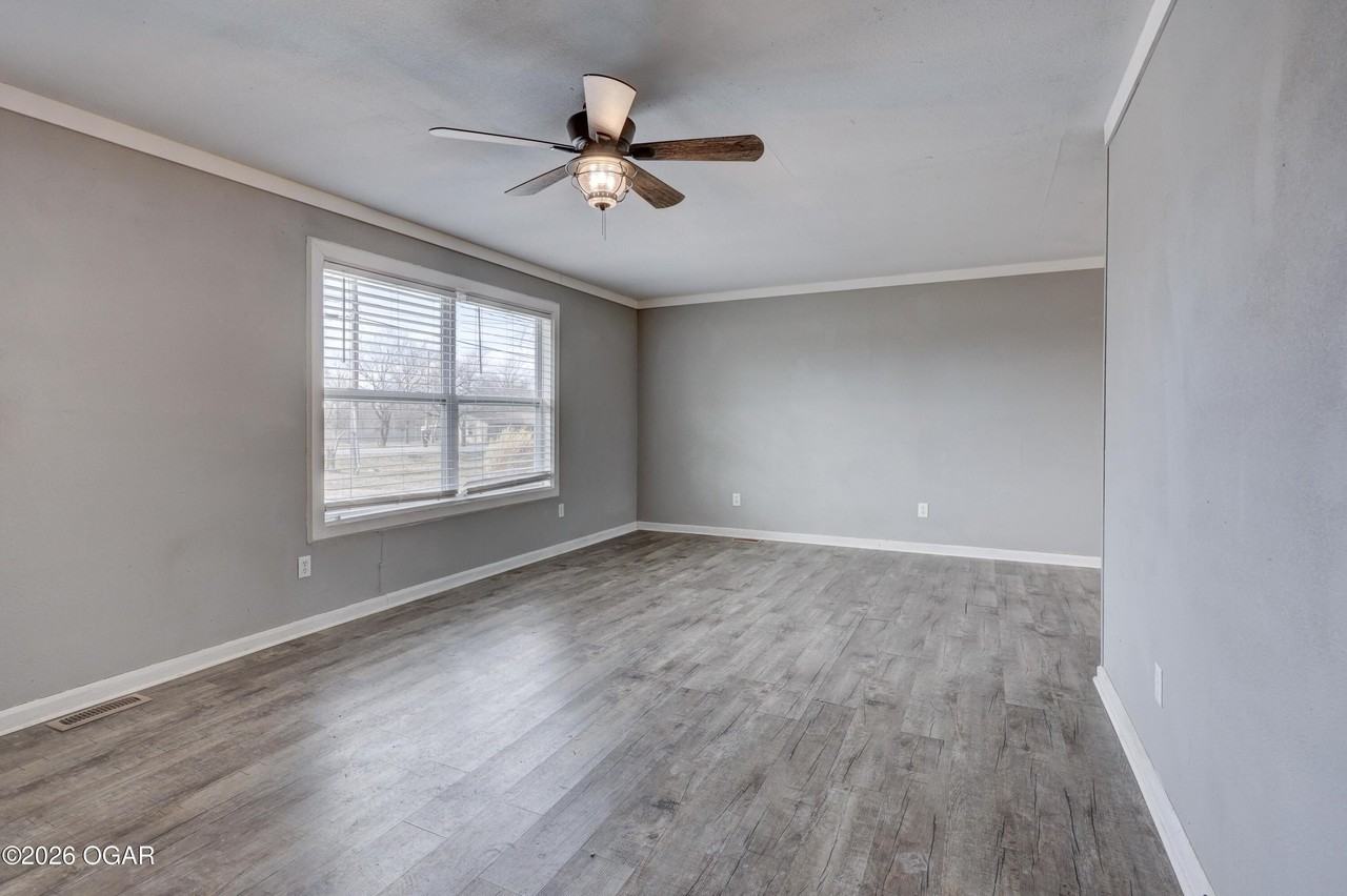 269 S Central City Rd - Photo 4 of 27