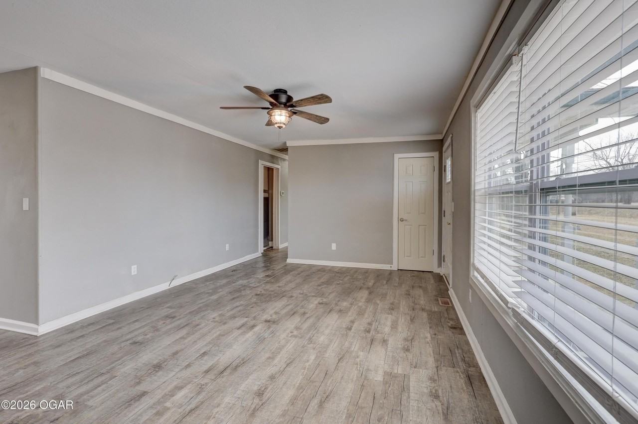 269 S Central City Rd - Photo 7 of 27