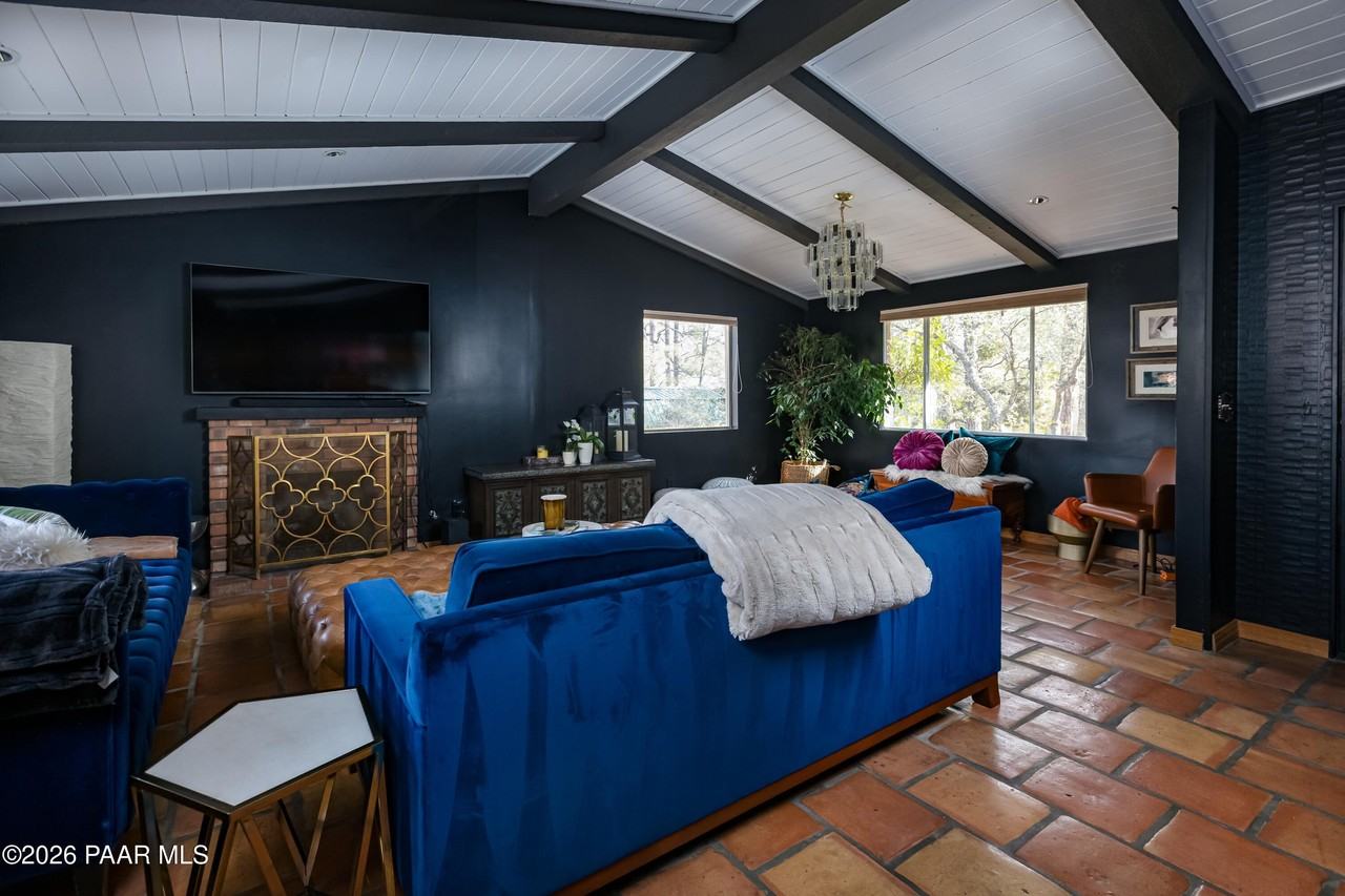 372 Verde Ln - Photo 3 of 23