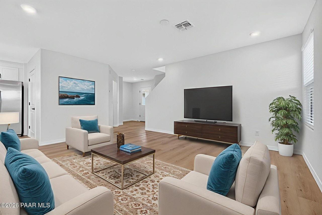 6137 Lonesome Dr - Photo 6 of 39