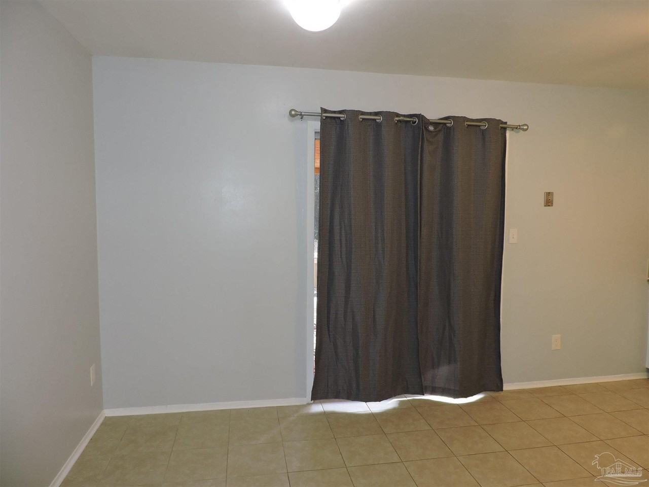 7820 Oak Forest Pl - Photo 5 of 20