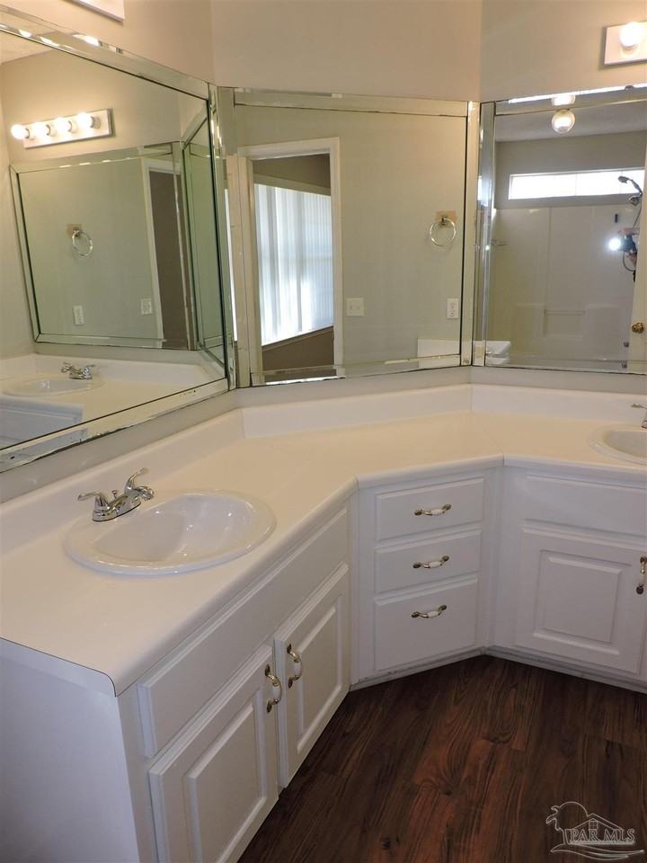 1897 Gulf Bay Ln - Photo 5 of 25