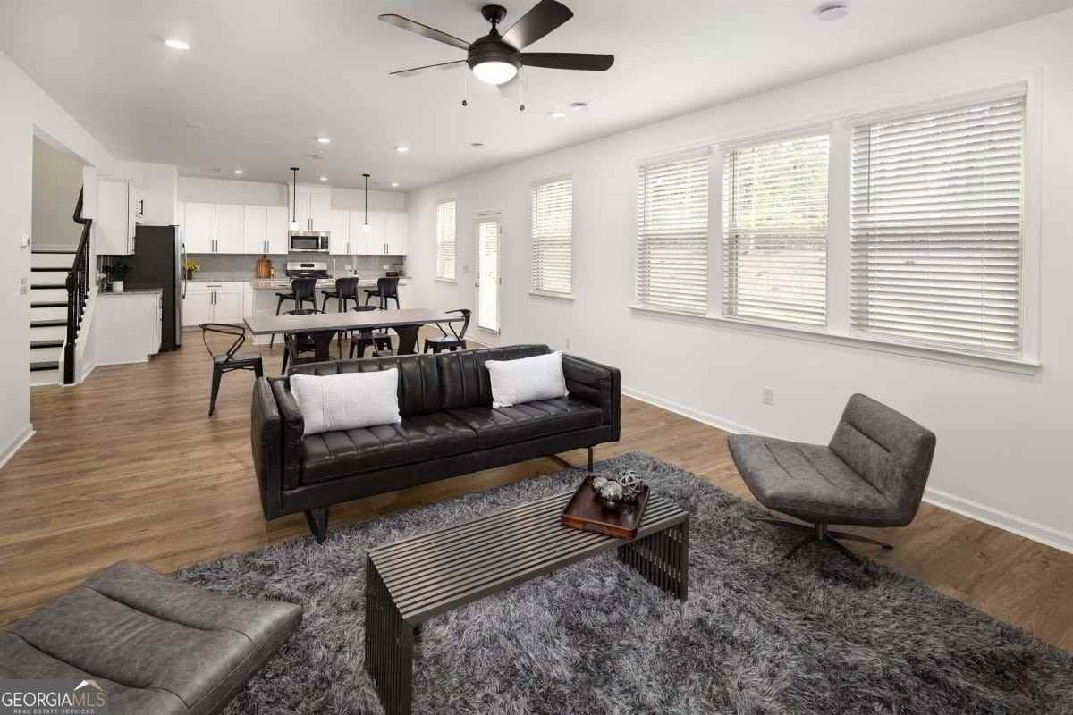 1740 Wellston Dr - Photo 6 of 18