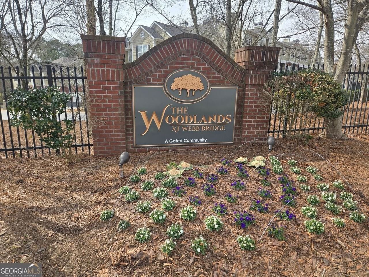 1114 Woodland Ln - Photo 3 of 6