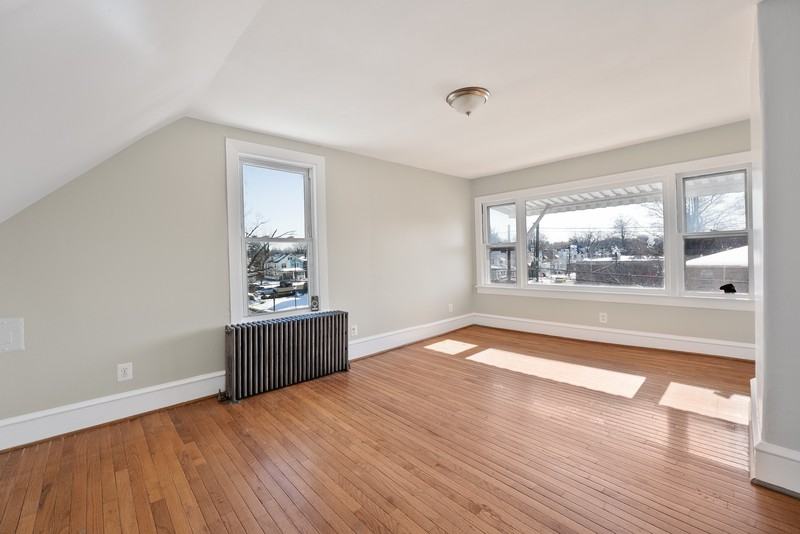 159 Cooper Ave - Photo 3 of 5