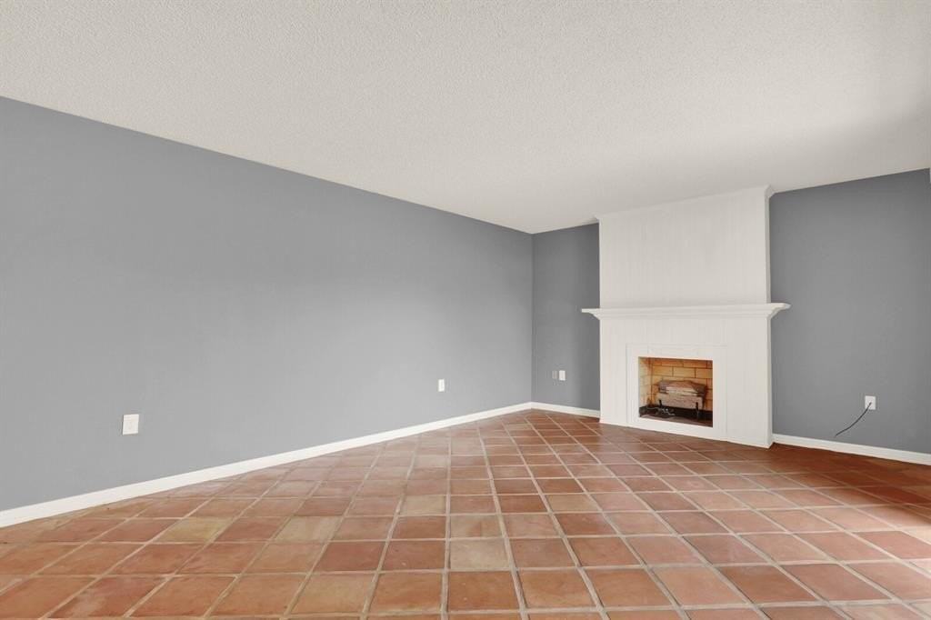 3227 Gardens East Dr #C - Photo 7 of 33