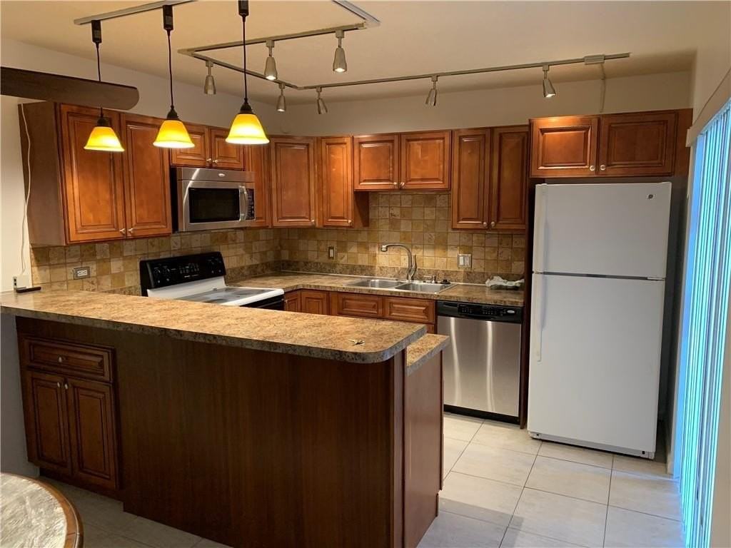 2942 Sw 22nd Cir - Photo 3 of 26