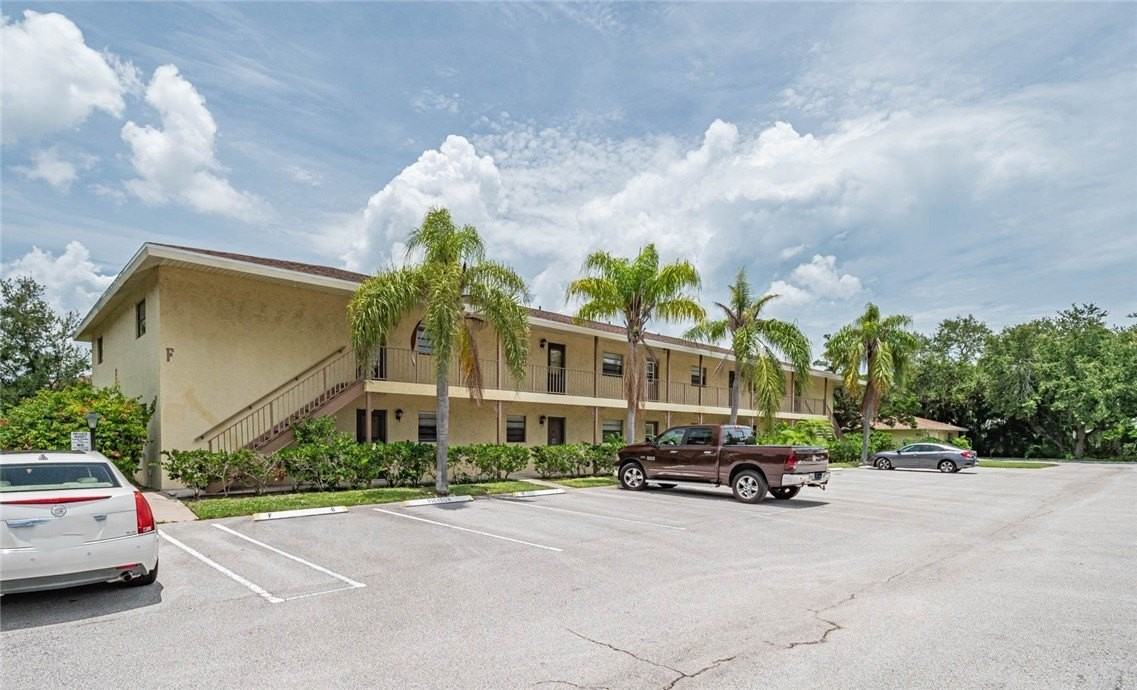 400 18th St Apt F7 #F7 - Photo 2 of 28