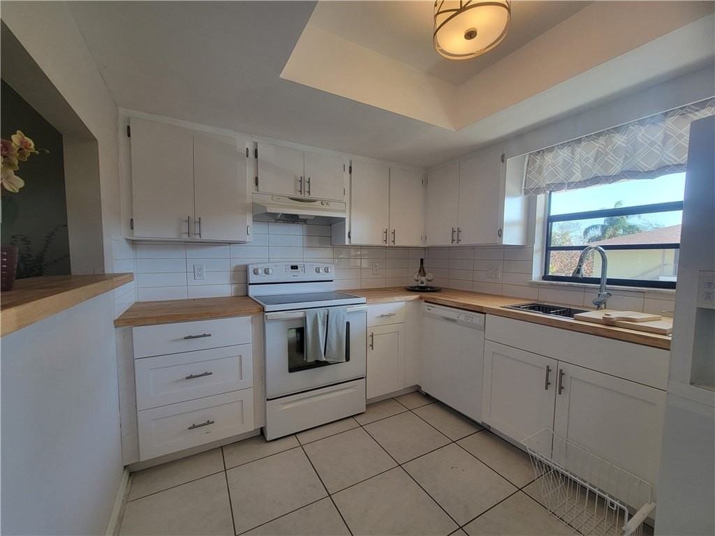 400 18th St Apt F7 #F7 - Photo 5 of 28