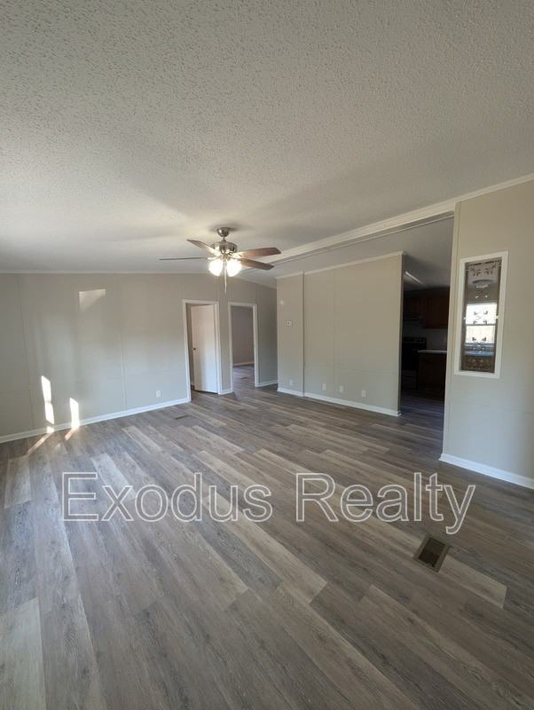 832 Brooks Mangum Rd - Photo 3 of 17