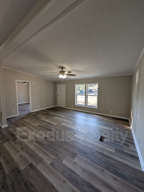 832 Brooks Mangum Rd - Photo 4 of 17