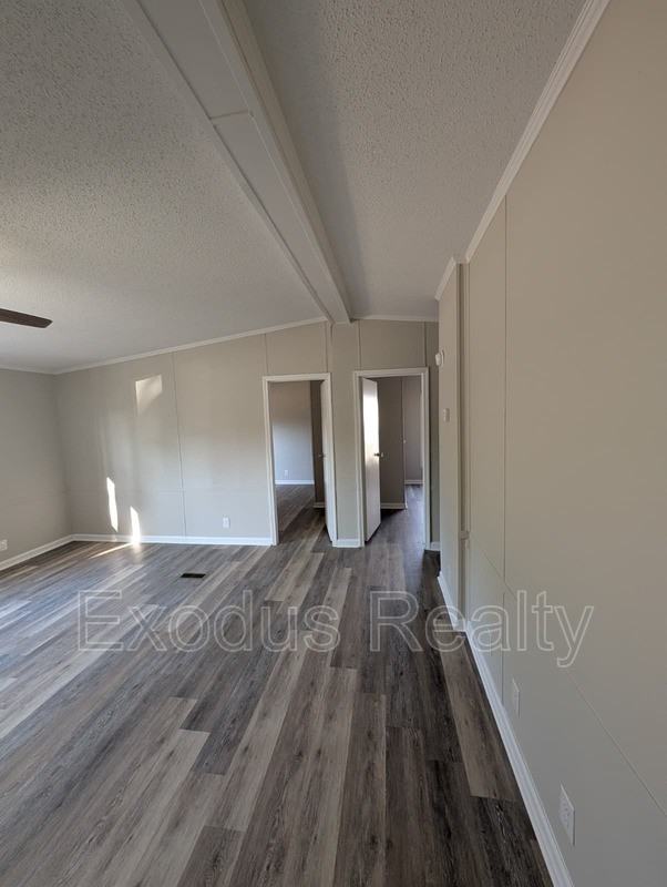 832 Brooks Mangum Rd - Photo 5 of 17