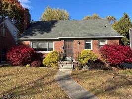 featured image of 2405 Pembroke Rd