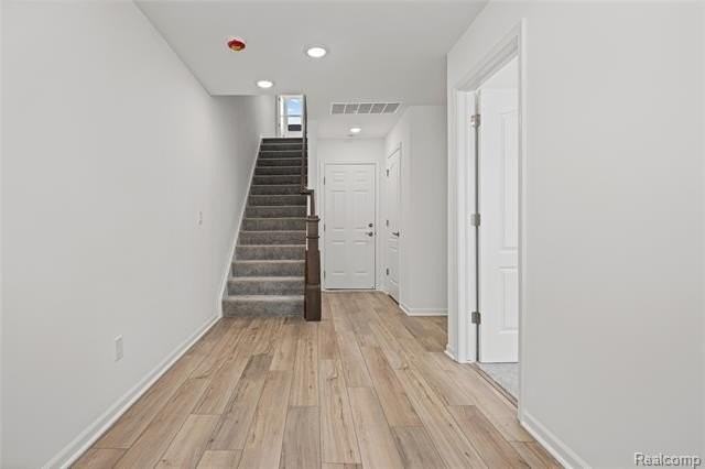 43071 Atwood Ave - Photo 4 of 50