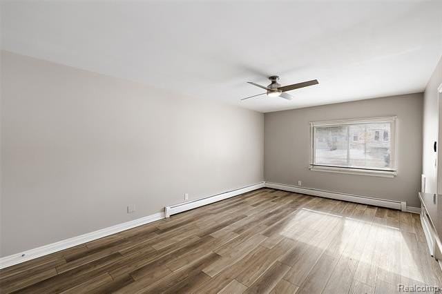 307 Ladd Rd #2 - Photo 3 of 10