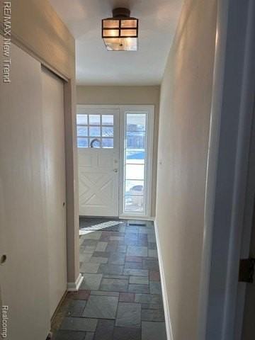 5730 Burnham Rd - Photo 2 of 14