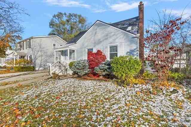 3814 Thomas Ave - Photo 3 of 37