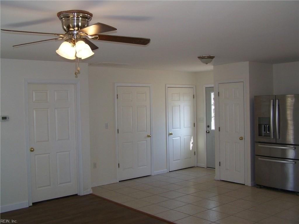 830 Rebecca St - Photo 5 of 10