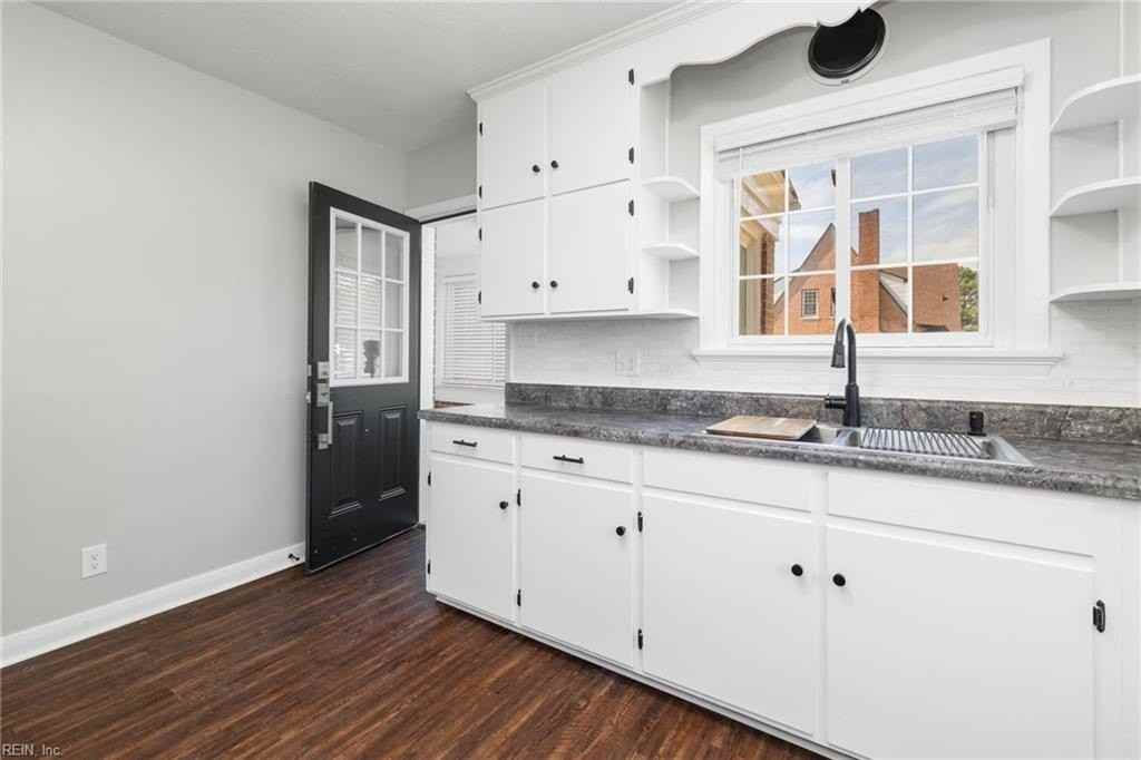 1105 W End Dr - Photo 6 of 18