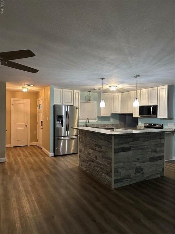 4217 Grove Ct - Photo 3 of 35