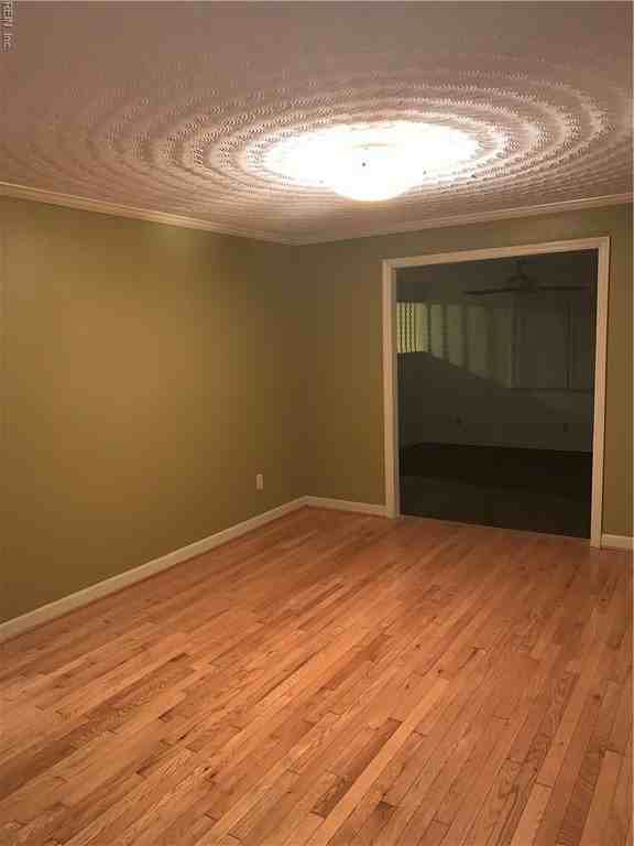 1001 Blythewood Ln - Photo 6 of 11