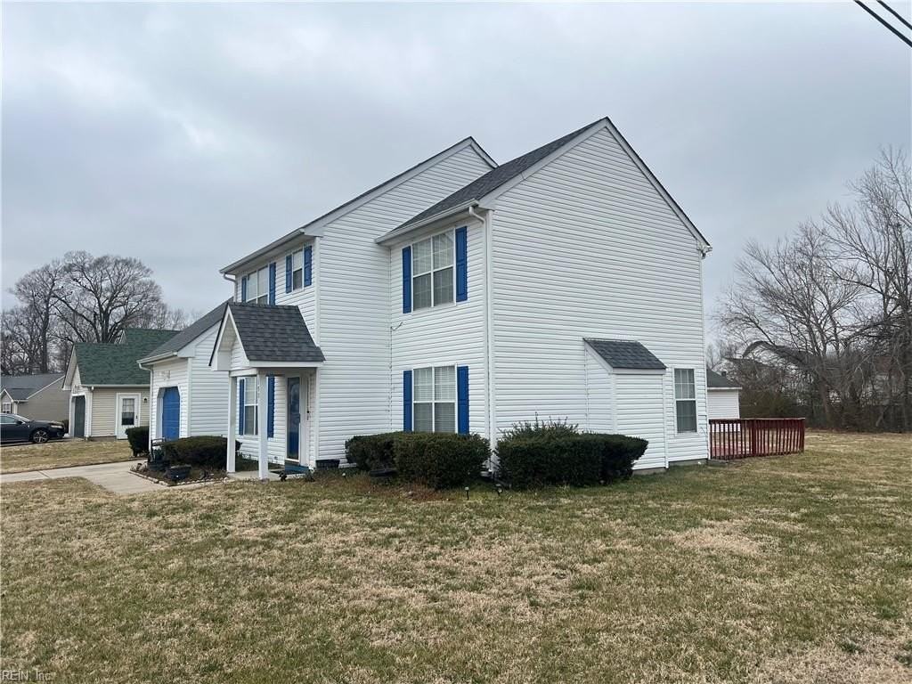 100 Hillside Ave - Photo 3 of 24