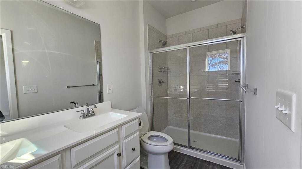 549 Westport St - Photo 7 of 30