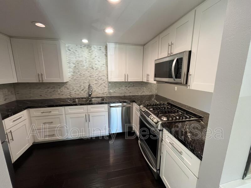 19112 Oceanport Ln #2 - Photo 6 of 14