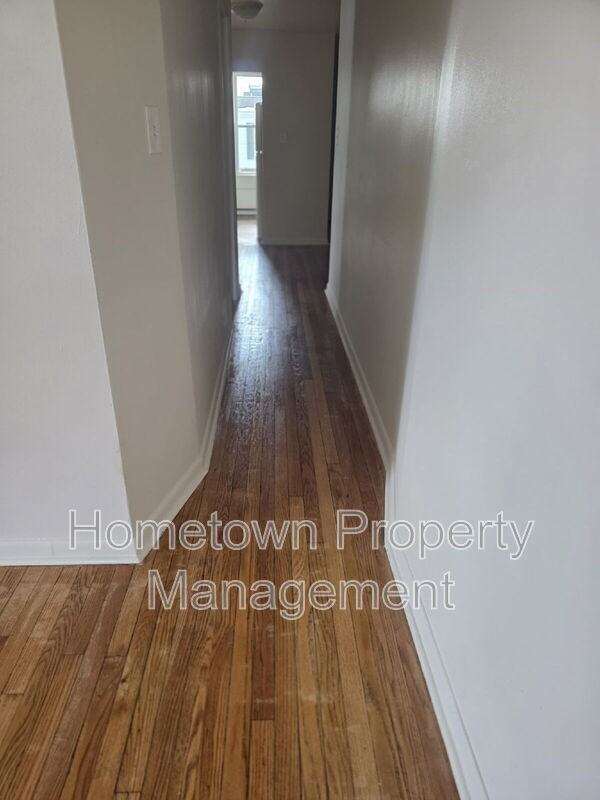 338 #340APT1 - Photo 2 of 5