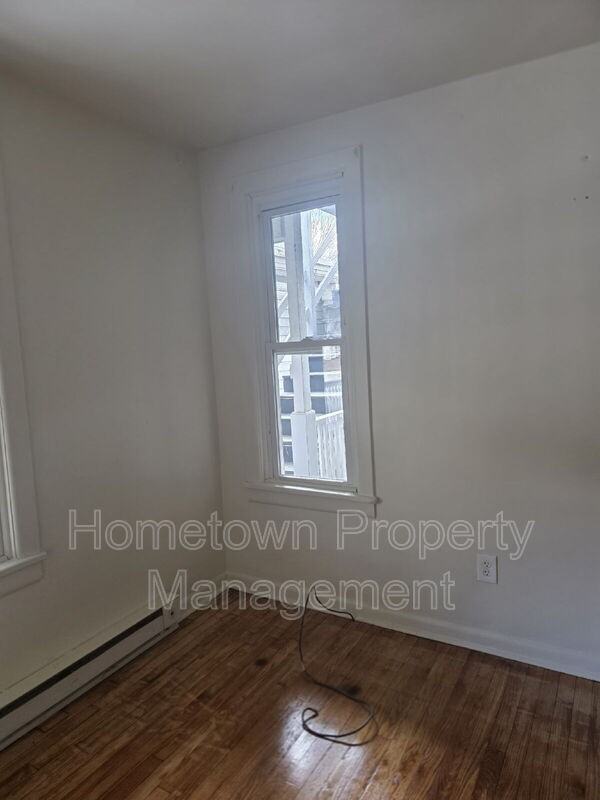 338 #340APT1 - Photo 3 of 5