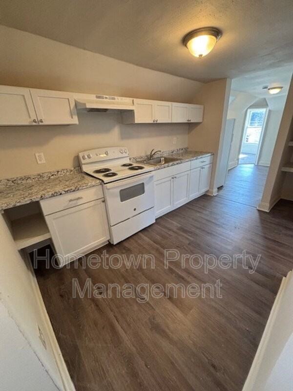 71 Main St #3rdFL - Photo 3 of 5