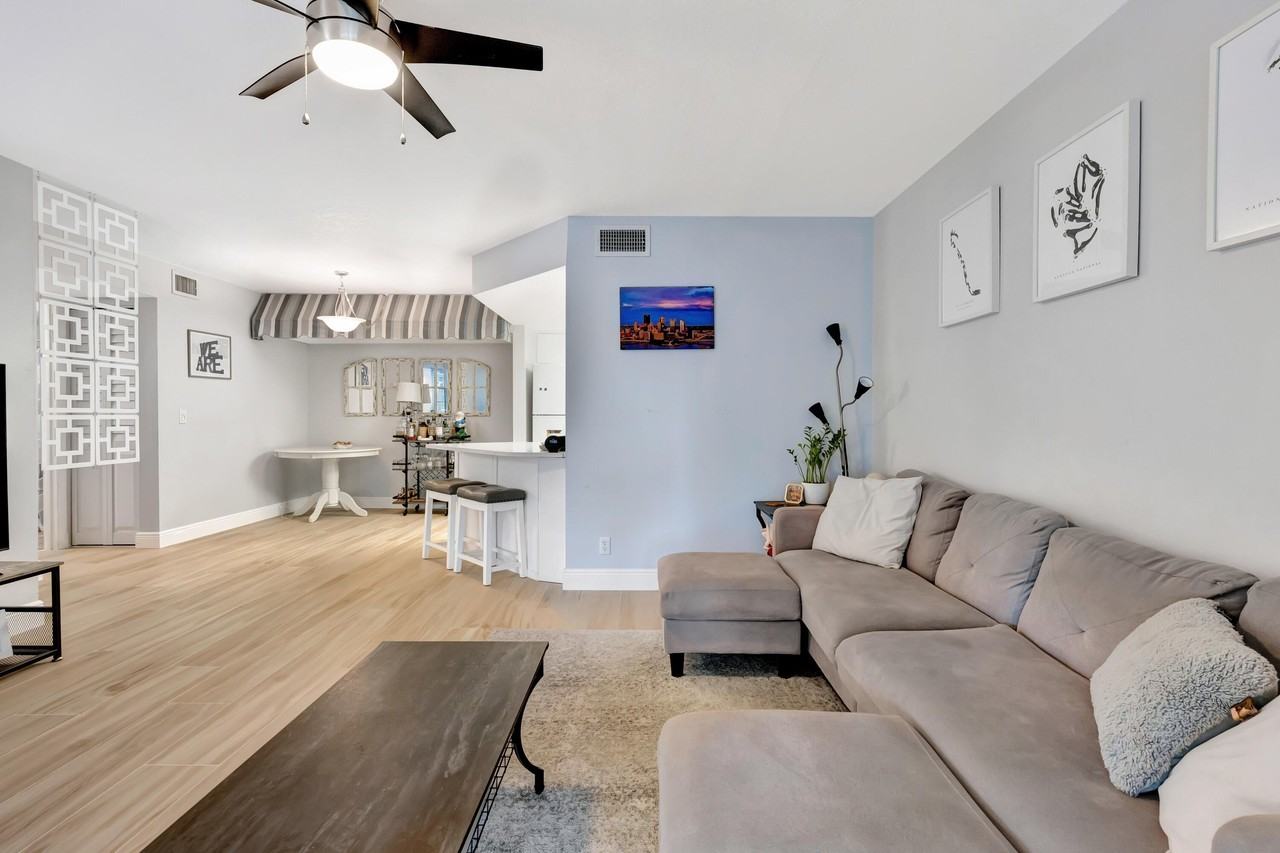 6560 Chasewood Dr #D - Photo 6 of 35