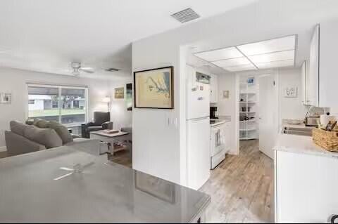 1519 Treemont Ave - Photo 5 of 15