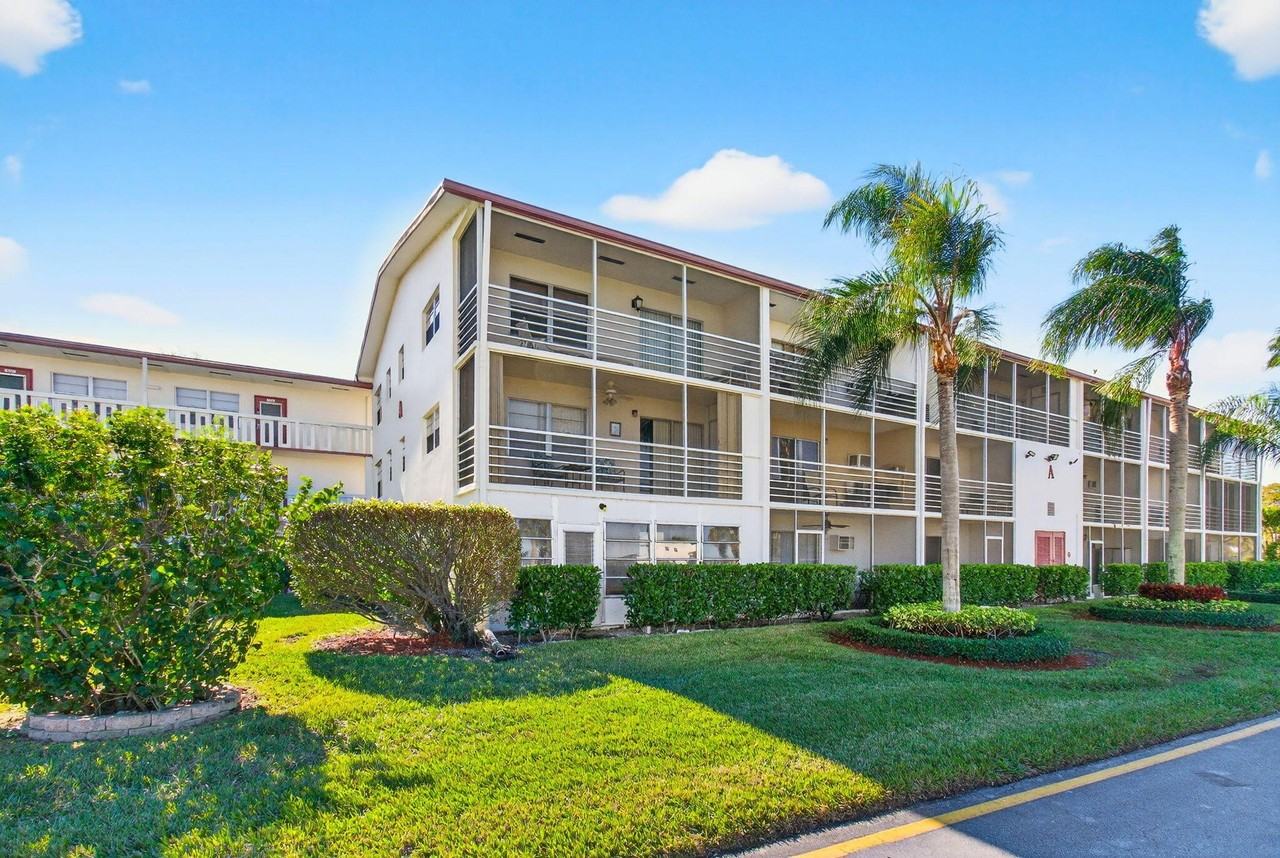 33 Fanshaw A #A - Photo 2 of 50