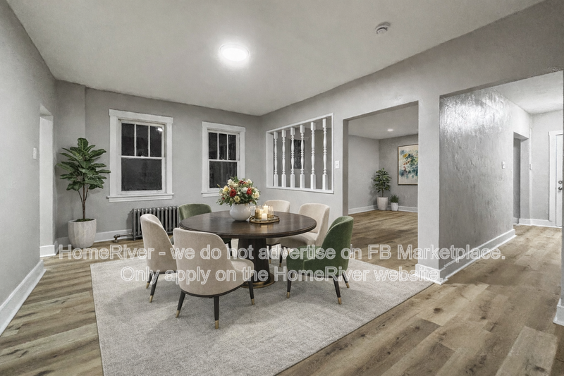300 Fleet St - Photo 3 of 24