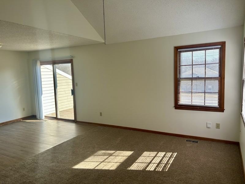 1006 Alma Dr - Photo 2 of 12