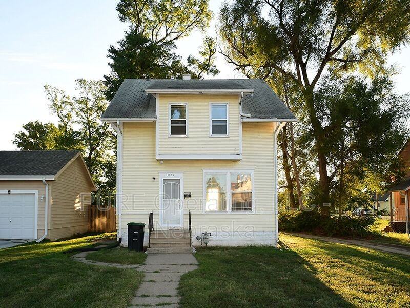 3809 Nst - Photo 2 of 43